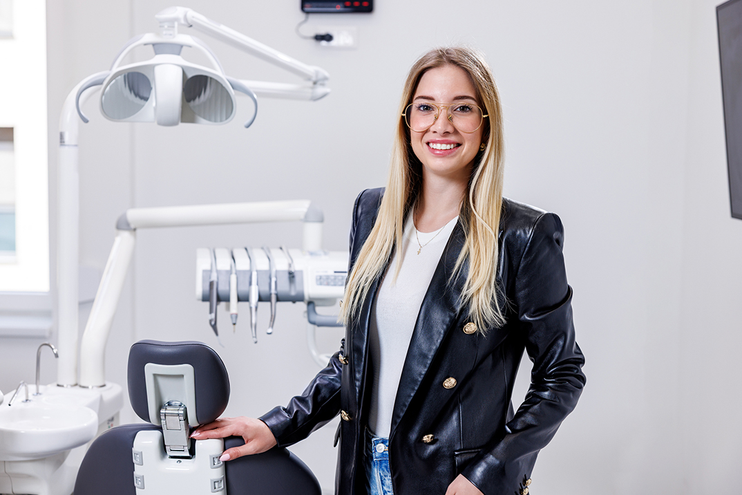 Vígh Vanessza, páciens koordinátor, Artdent Fogászat és Szájsebészet